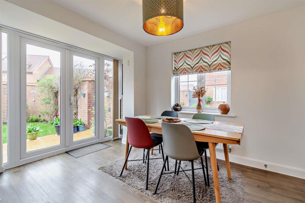 8590334-interior07-800.jpg