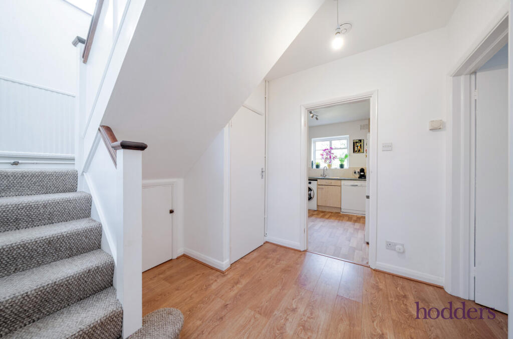 557287d1-e277-4f6...