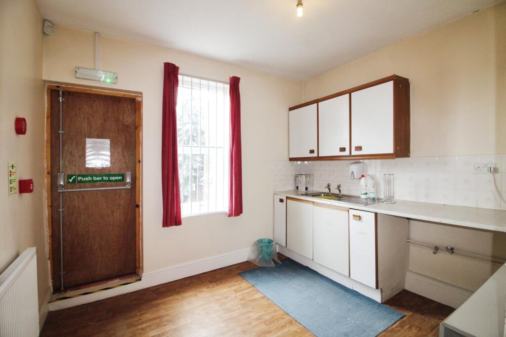 Upstairs kitchen 2.JPG