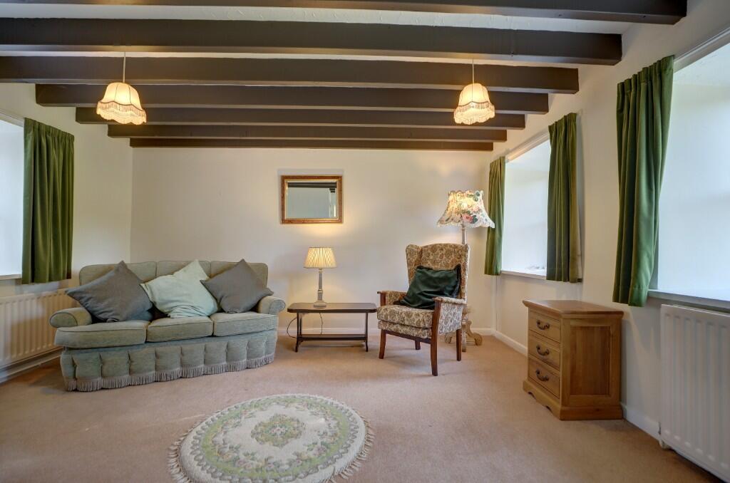 Cottage Lounge