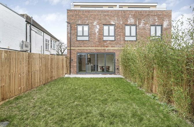 Serenity Close,3.png