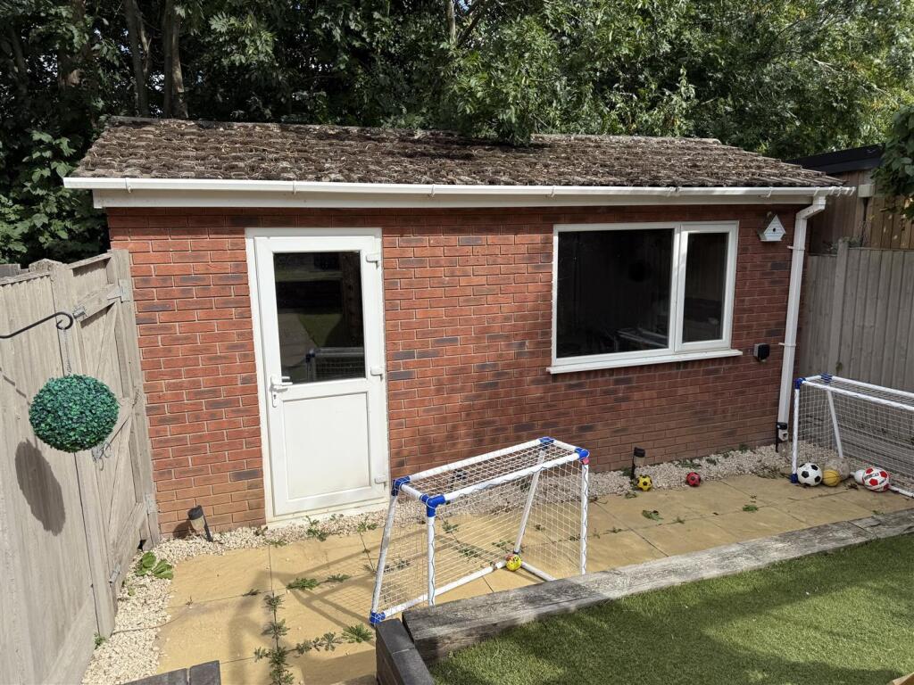 Garage / Home Office / Playroom / Home Bar