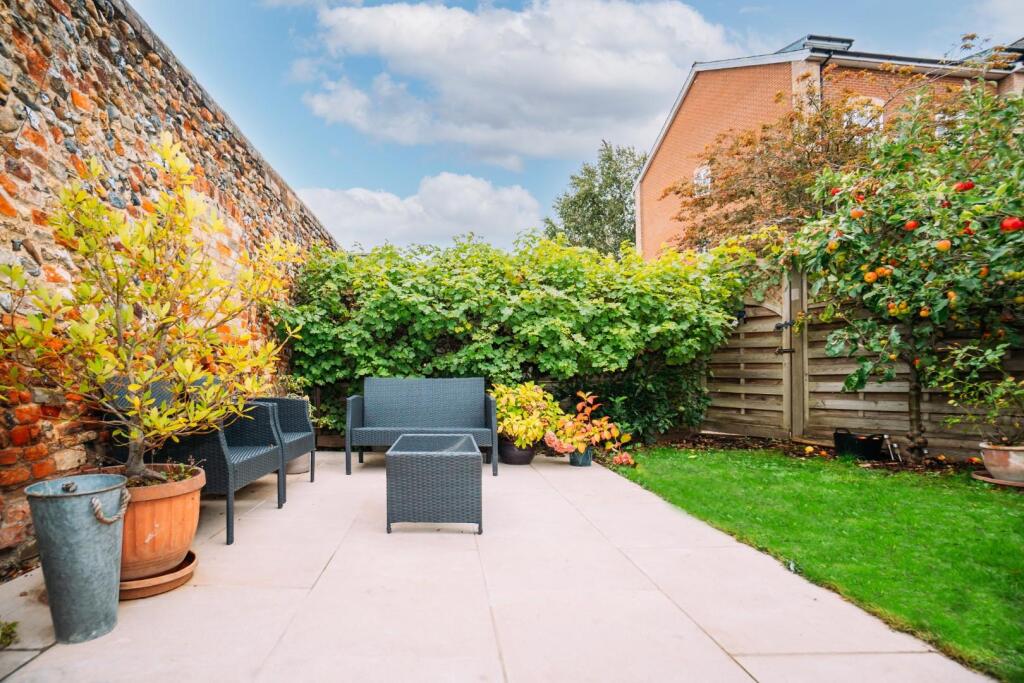 9018680-106873-134031991097833894-113f0c32-c53b-69