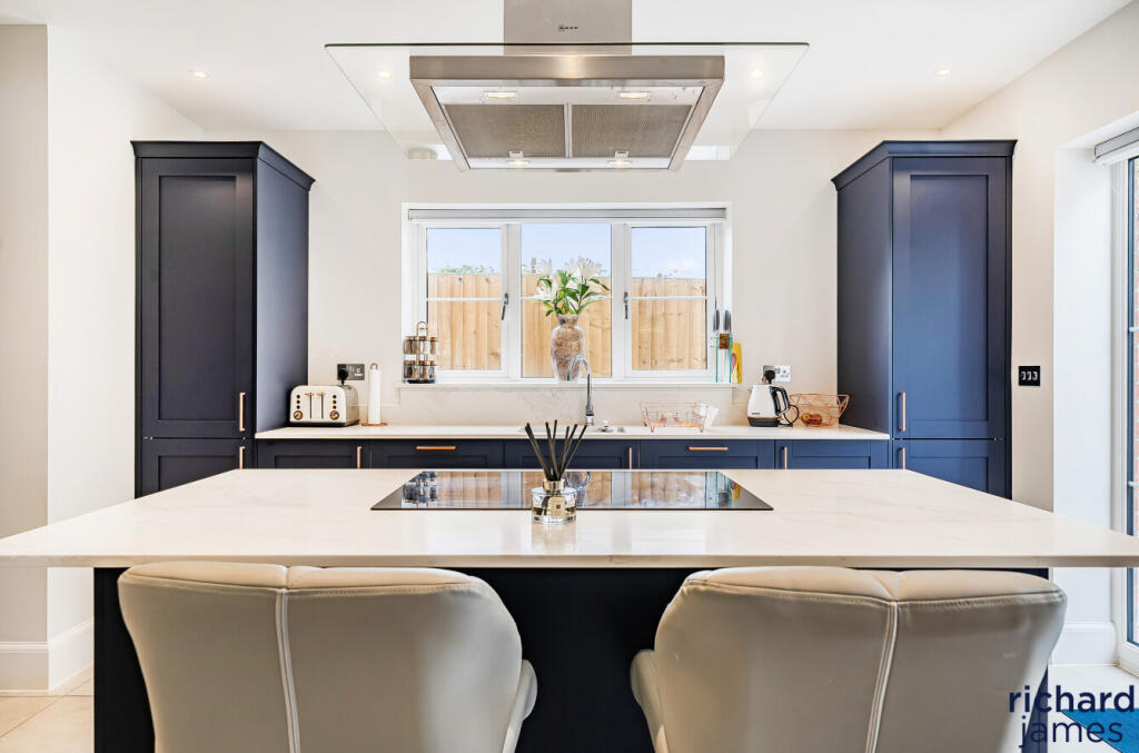 08f82154-d7da-435...