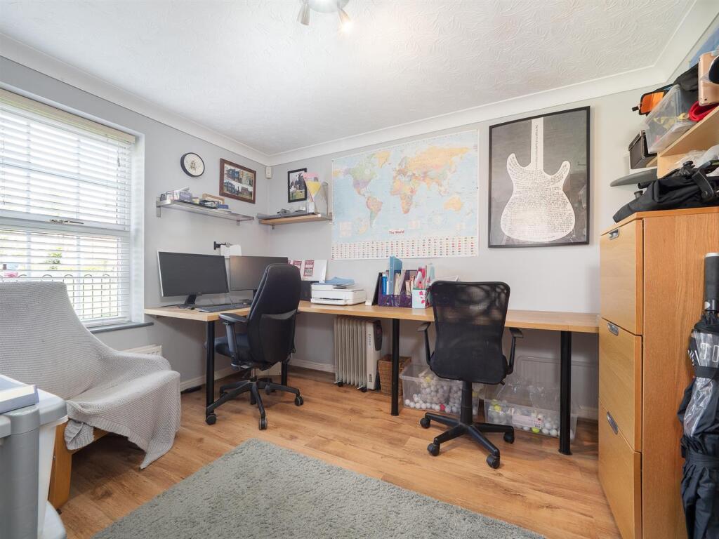 22 St Peters Way-22.jpg