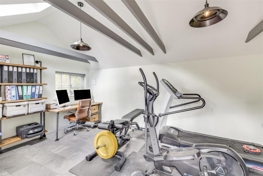 Norton Way South 334-54.jpg