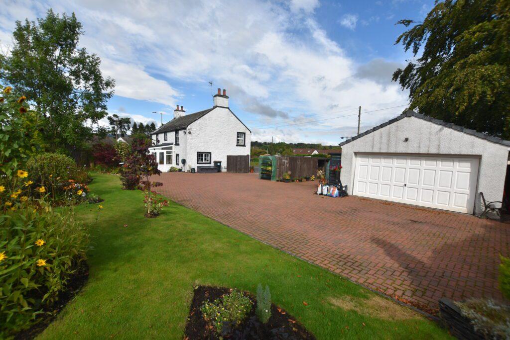 DOUBLE GARAGE