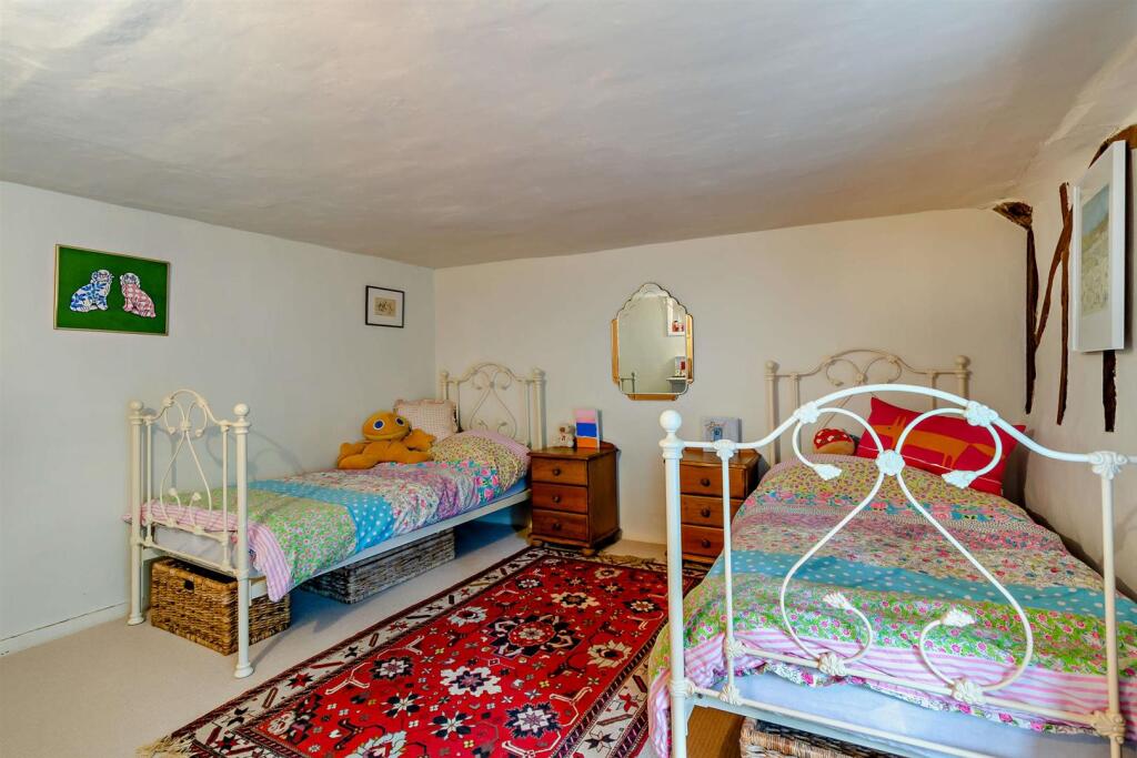8663865-interior16-800.jpg