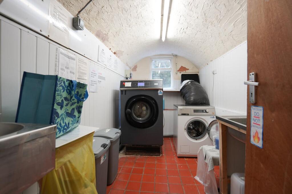 Adelaide House 58.jpg