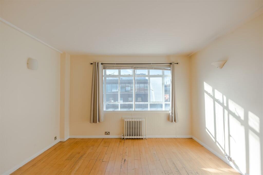 62 Paramount Court-1.jpg