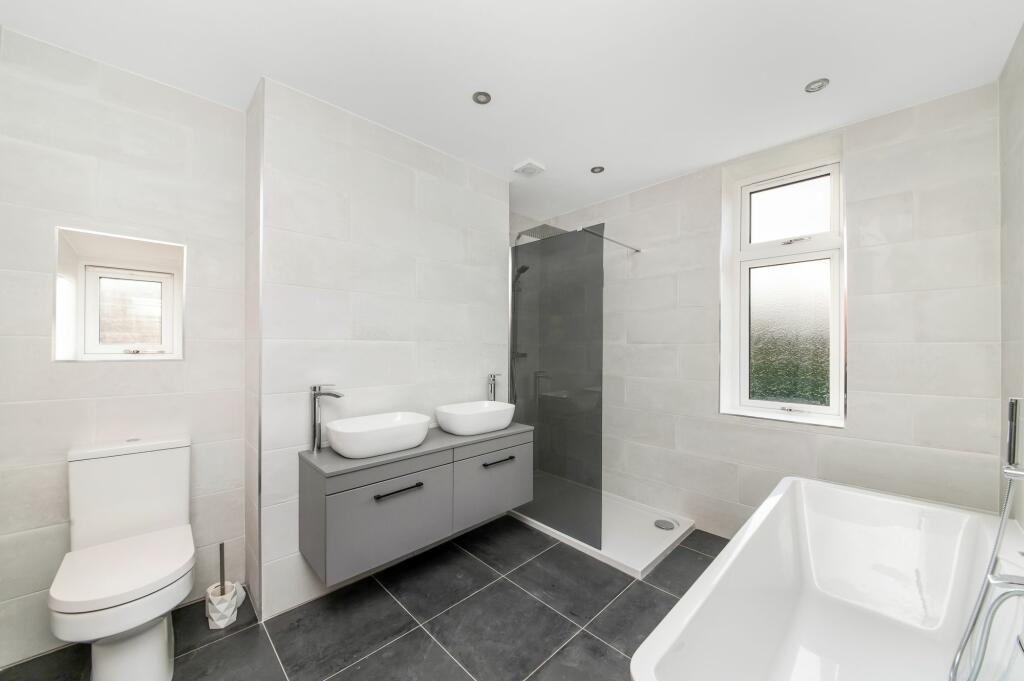 HOUSE BATHROOM