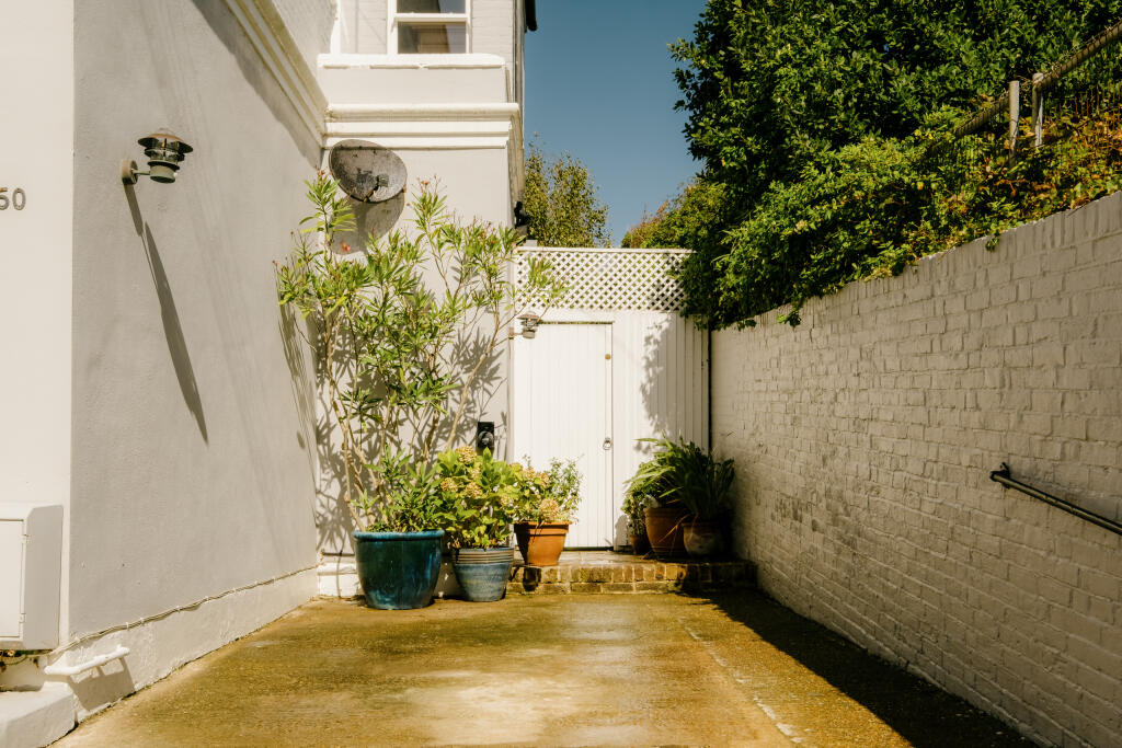 Croft-StLeonards-WestHillRoad-Exterior-2