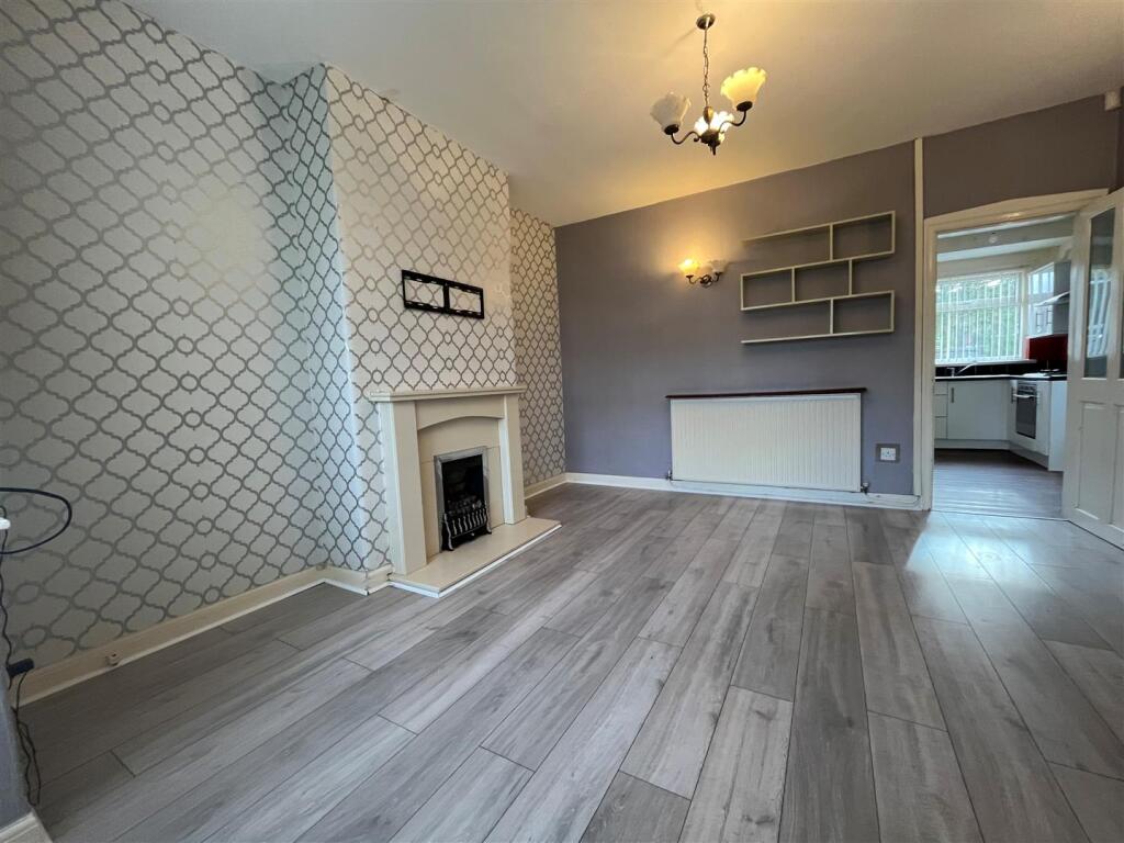 Front Room.jpg