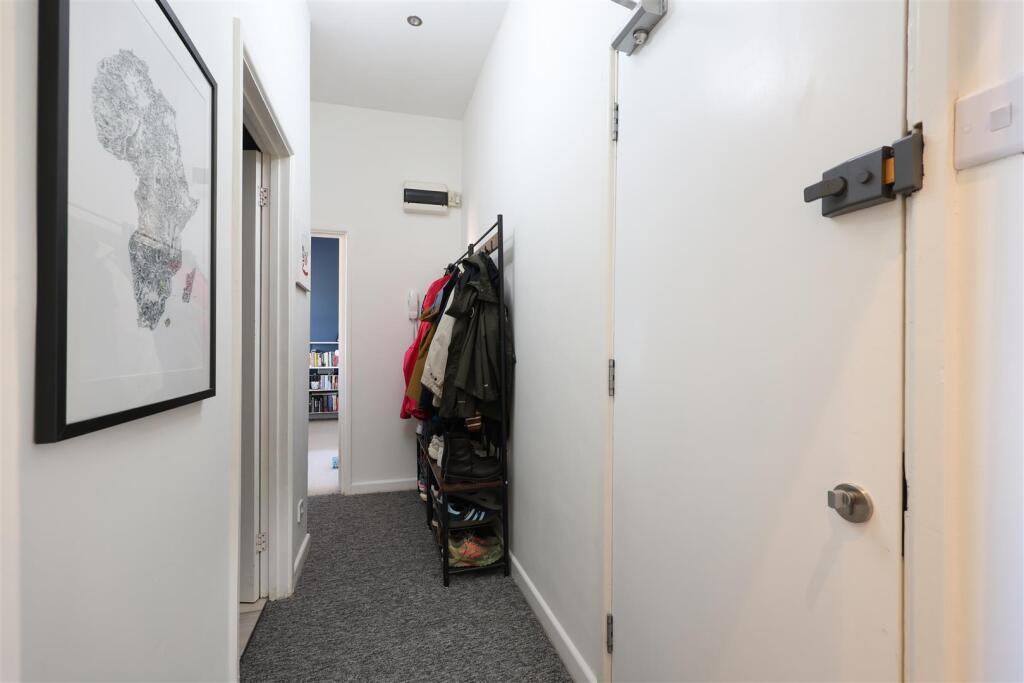 4@1 Claremont Rd 15.JPG