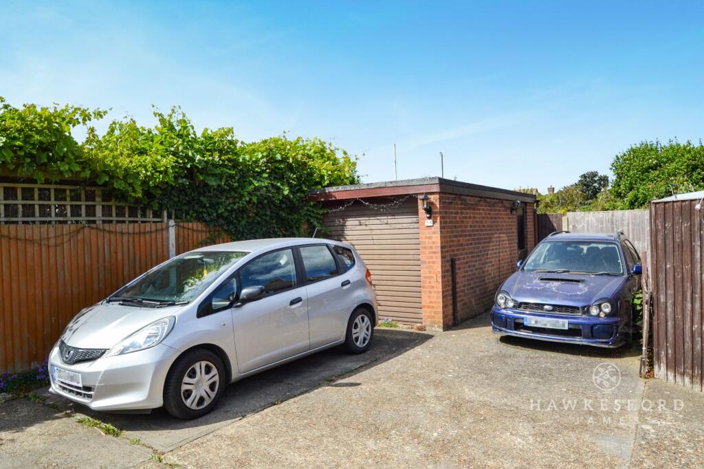 The Street, Bapchild - Garage &amp; parking