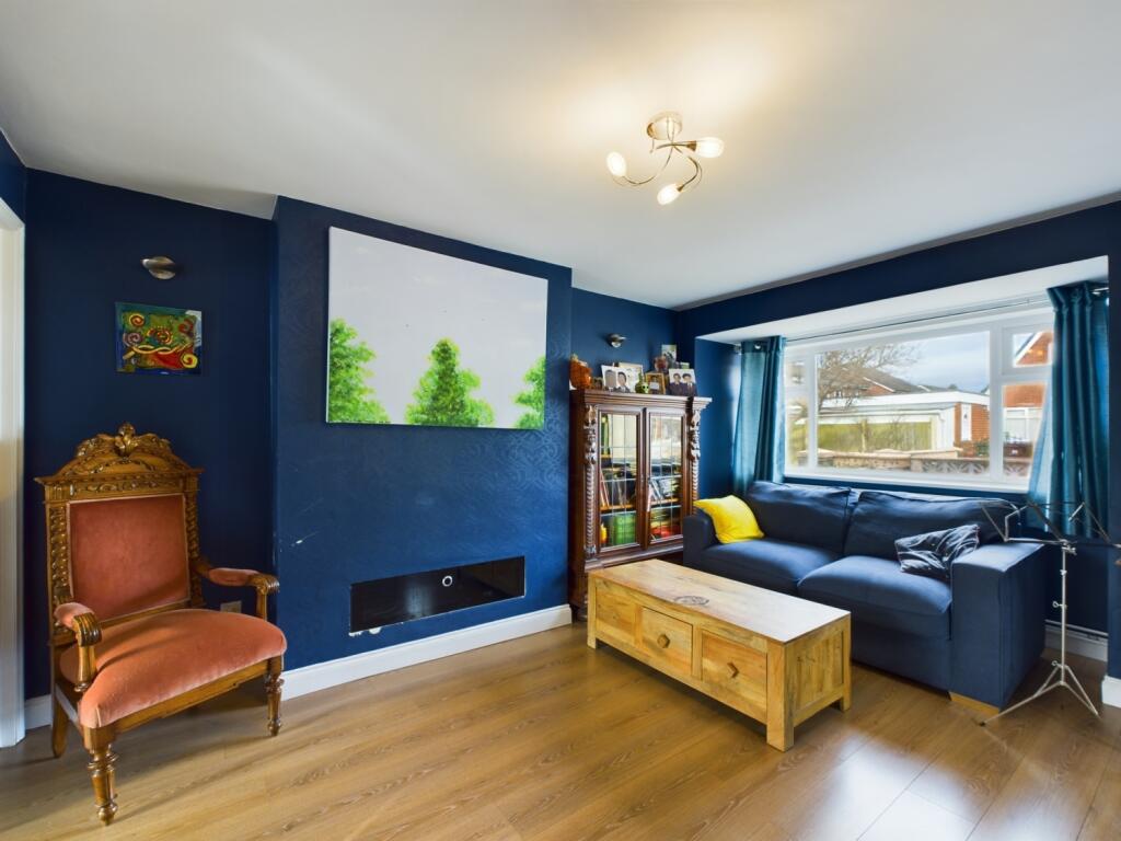 CAM02386G0-PR0113-STILL033