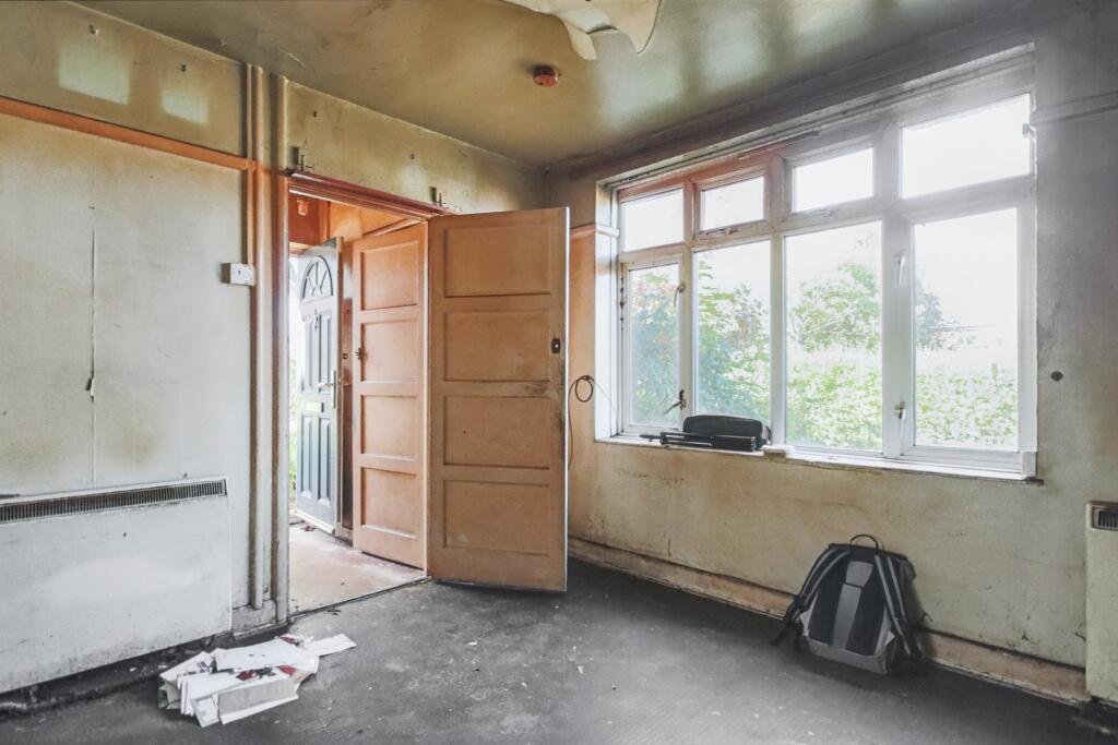 93 Hayling Road, Watford, Hertfordshire, WD19 7DP