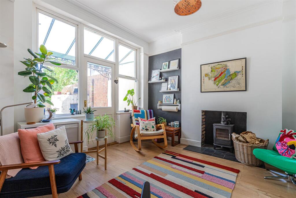 Ovington Terrace 2-19.jpg