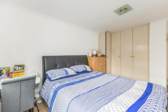 Davidson Frost-Wellings, DFW, Kelmscott Court, Bed