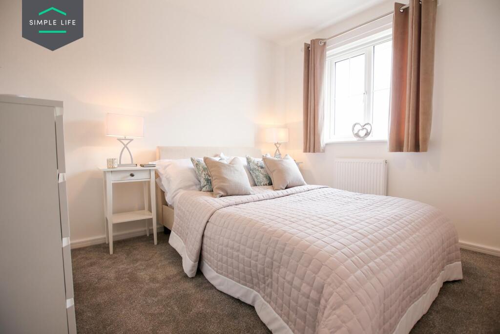 WeaverA_bedroom_2(2).jpg