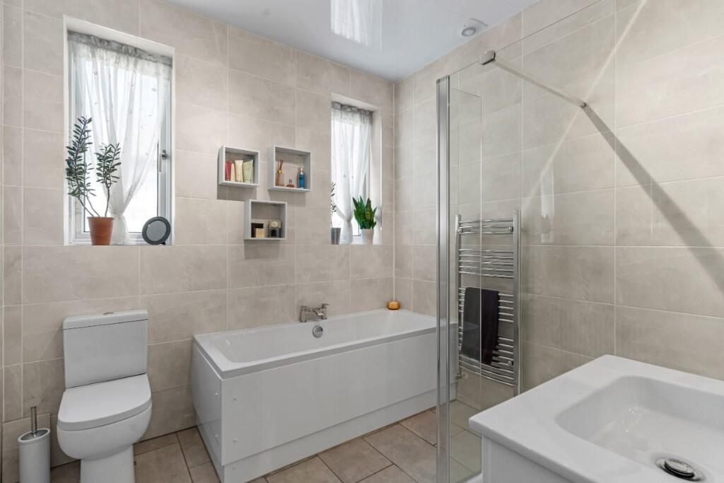 Ground Floor Bathroo