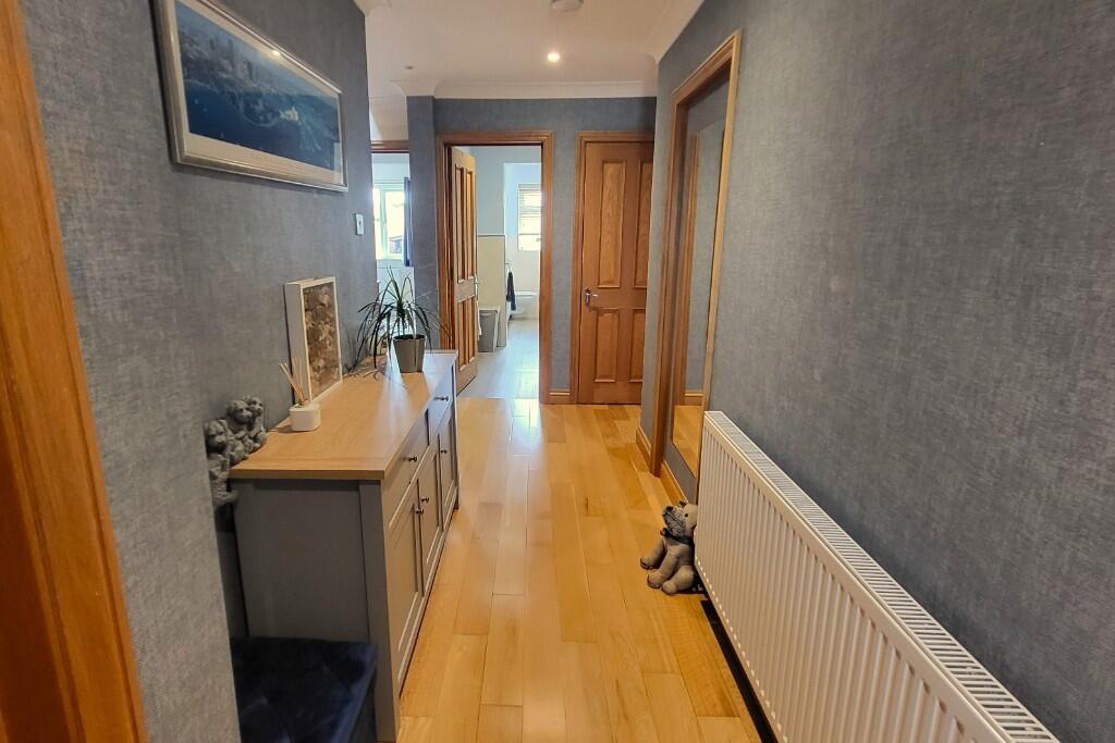 15' Entrance Hall
