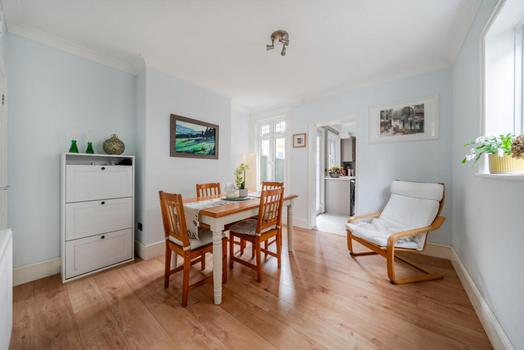 1395105-14-694a75...