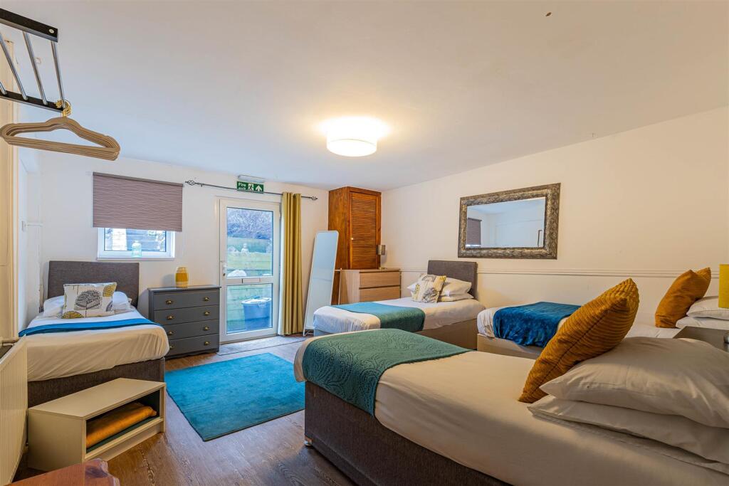 Pearl Street 14-9.jpg