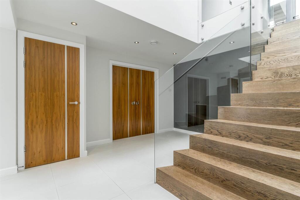 72 Dyke Road Low Res-2.jpg