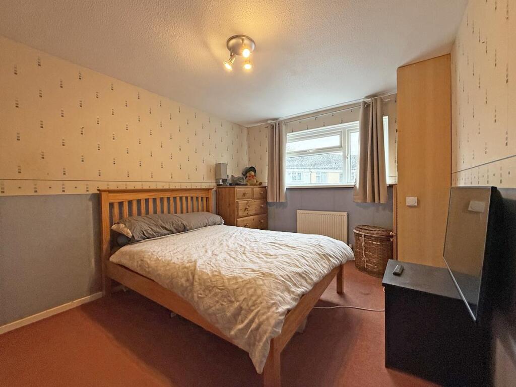 Grimspound Close 55 - Bed 2.jpg