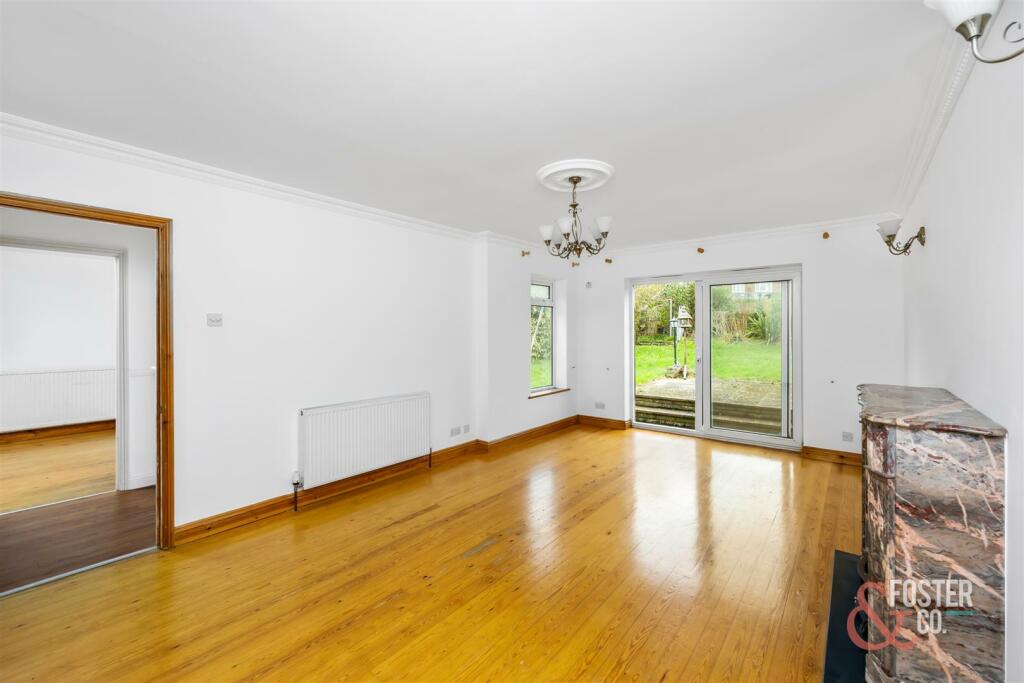 Sandringham Drive, 38_011.jpg