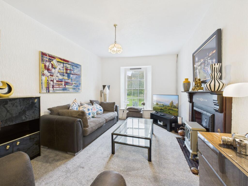 Bedroom 1 / Reception