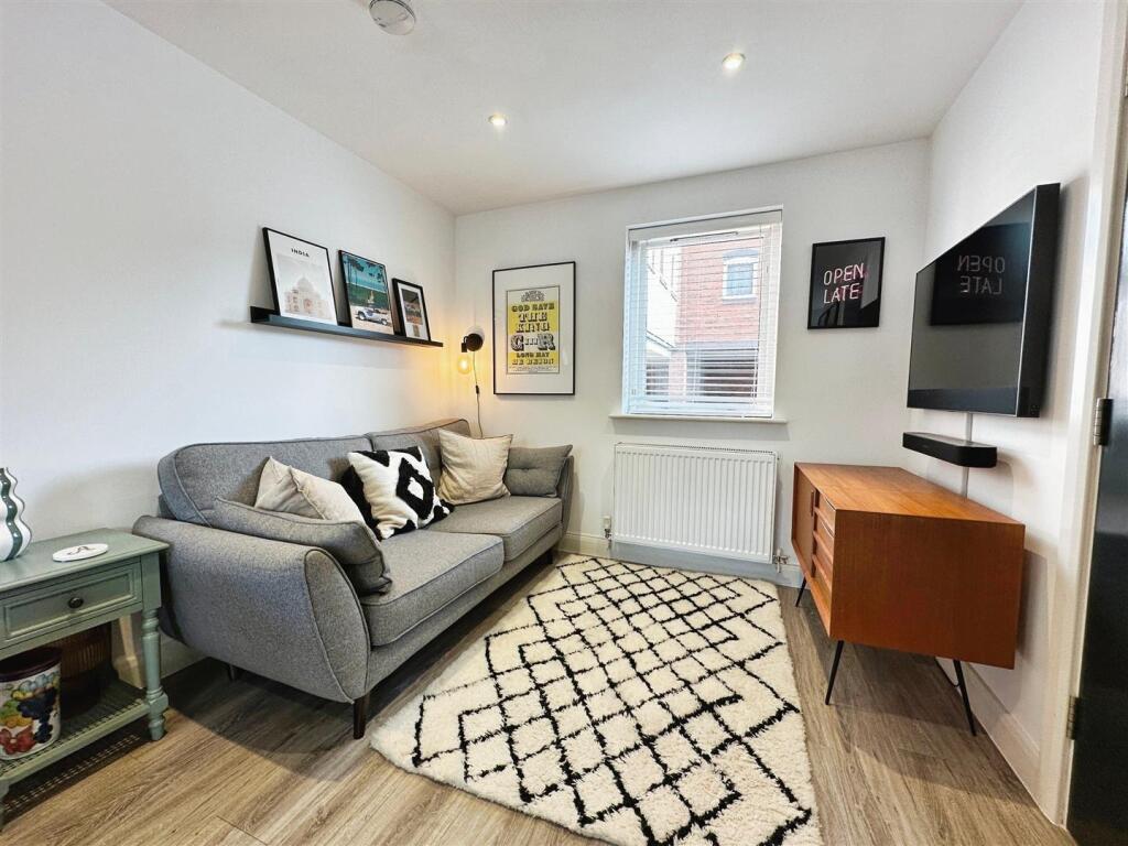 e9b44678-image_picker_8E1007C5-F79D-48D4-B3CB-48FC