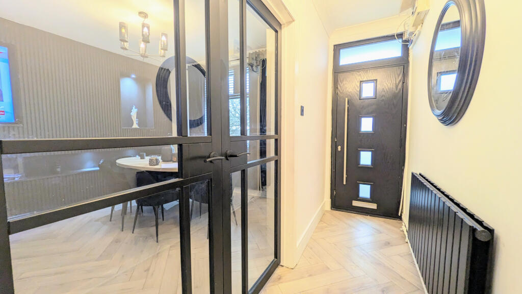 PXL_20251205_104704521~2