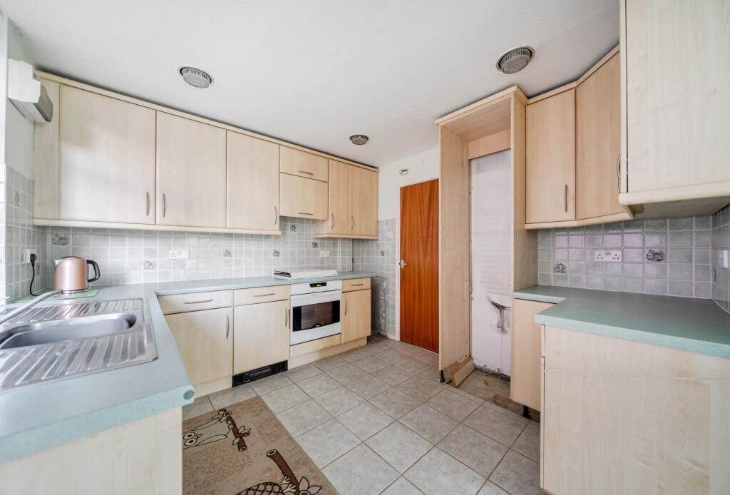 1388609-13-693949...