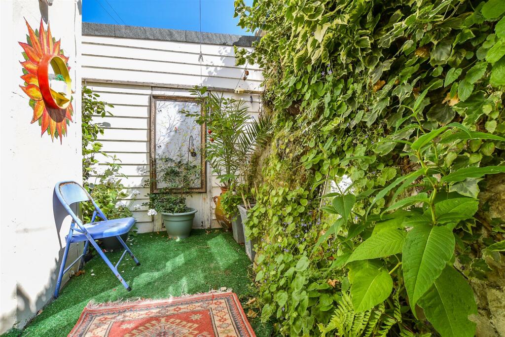 Patio / Decking
