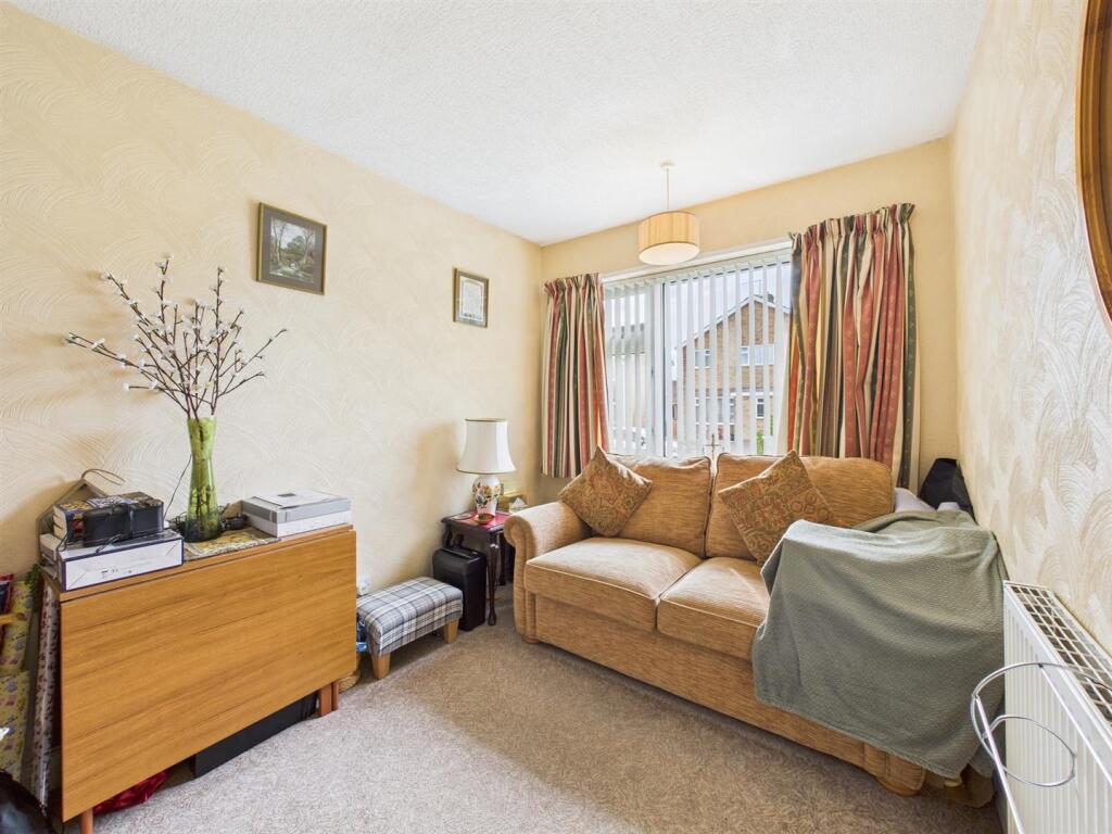 Bedroom:
