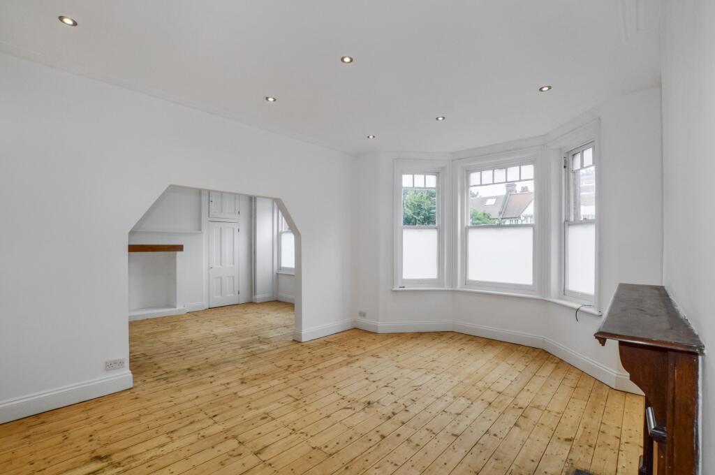 7 Burgess Park Mansions, Fortune Green Road, West Hampstead, London, NW6 1DP