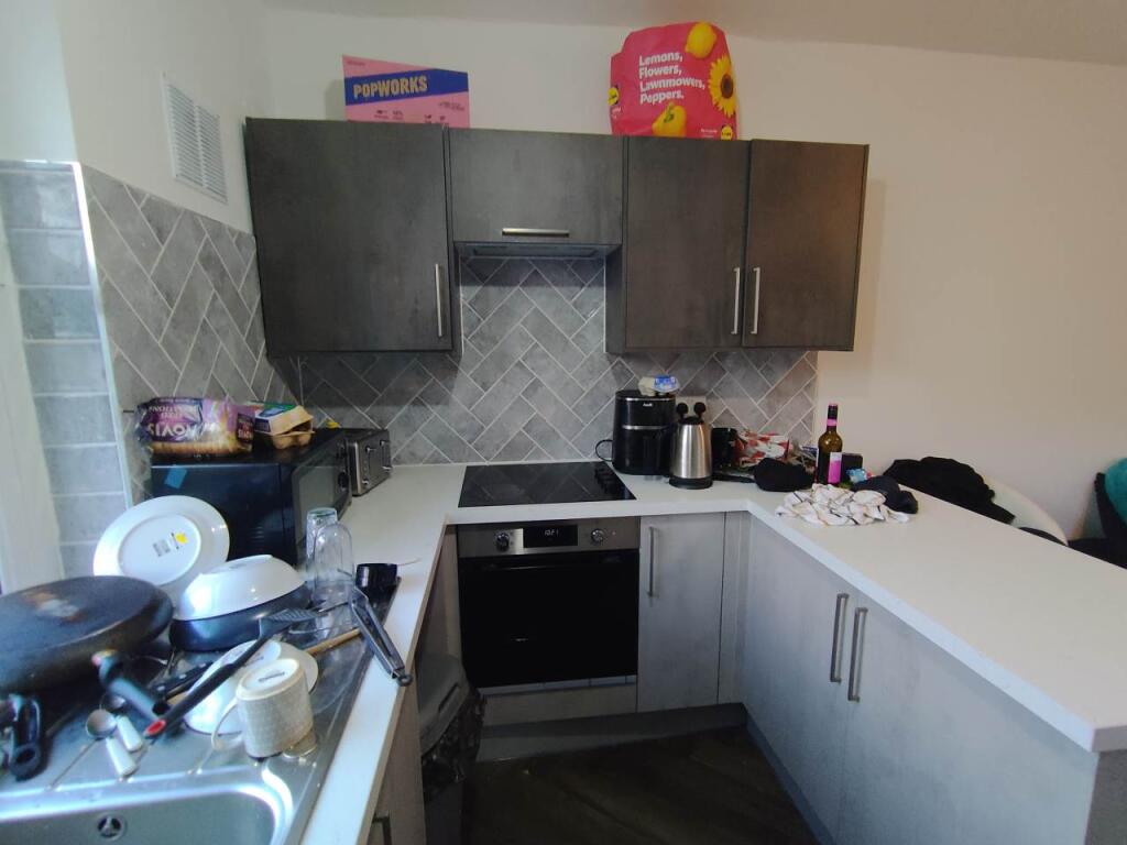 Kitchen (2)