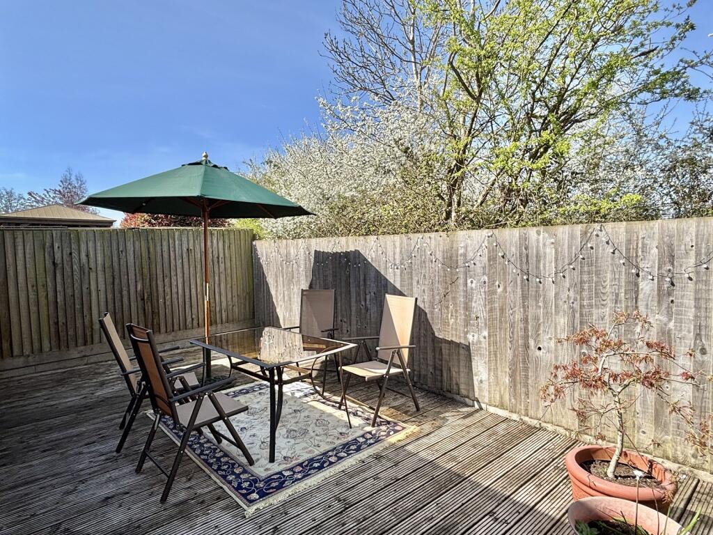 DECKING