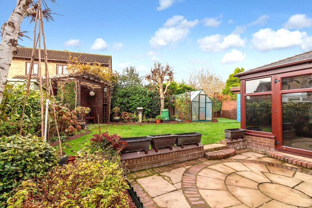 Westfield Road - Garden1