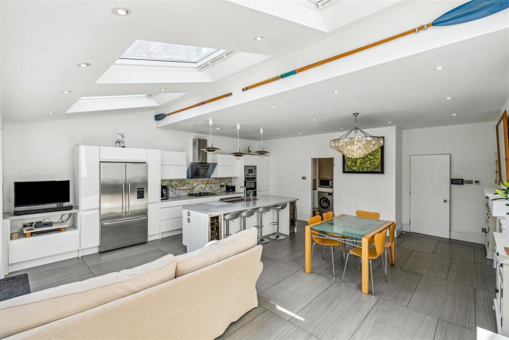 Prebend Gardens, W6 - for sale