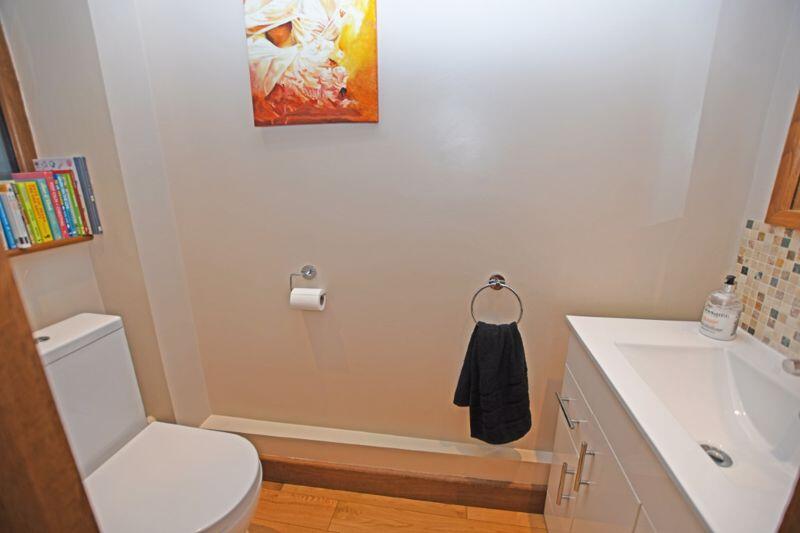 Photo 28