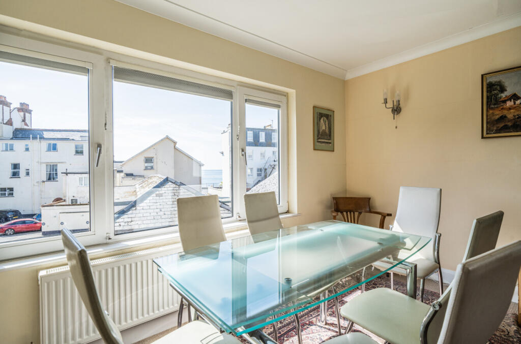 1294428-5-682c54f...