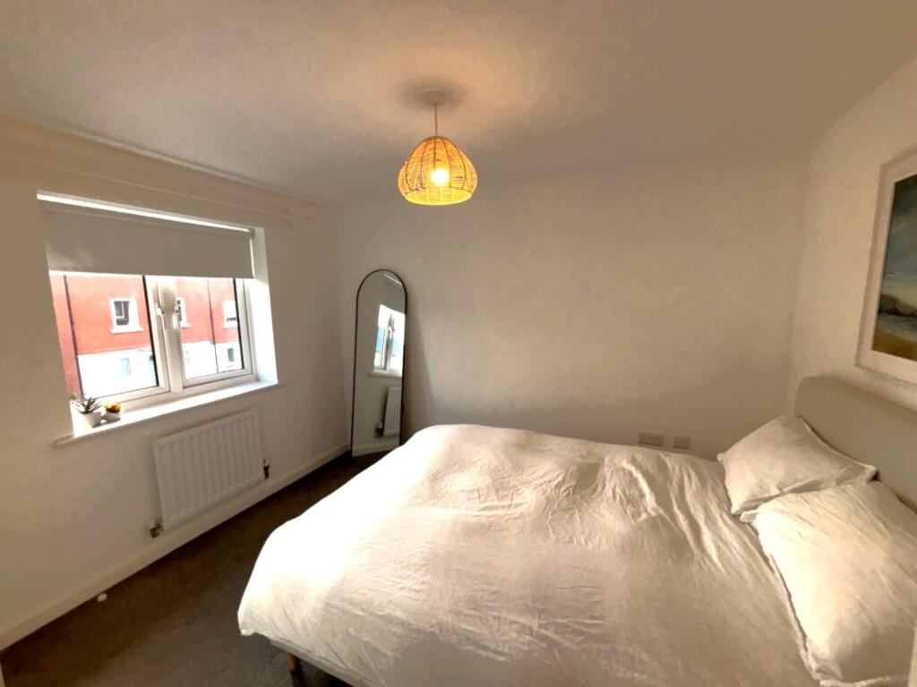 IMG_21538_10_larg...