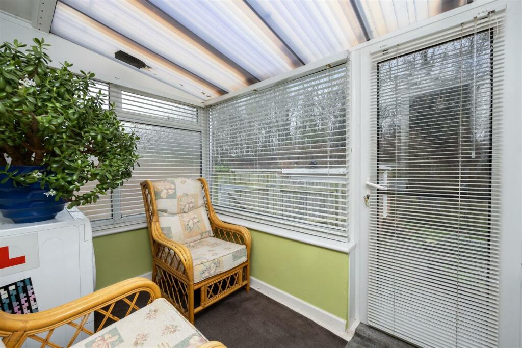 Hangleton Way 25 CONSERVATORY.jpeg