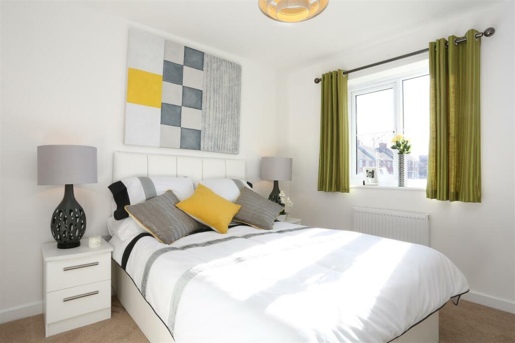 Principal bedroom
