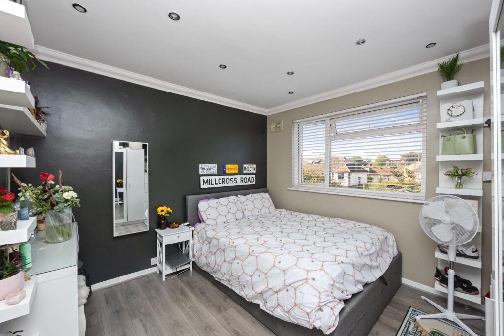 Millcross Road, 17-002.JPG