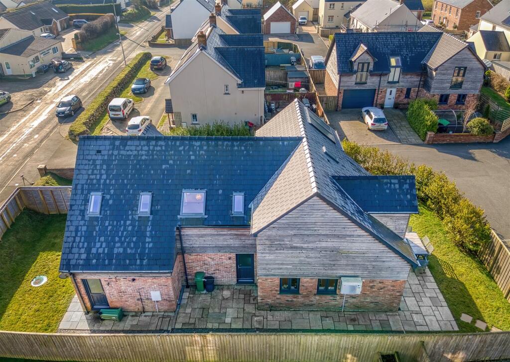 DJI_0384_HDR-DeNoiseAI-clear.jpg