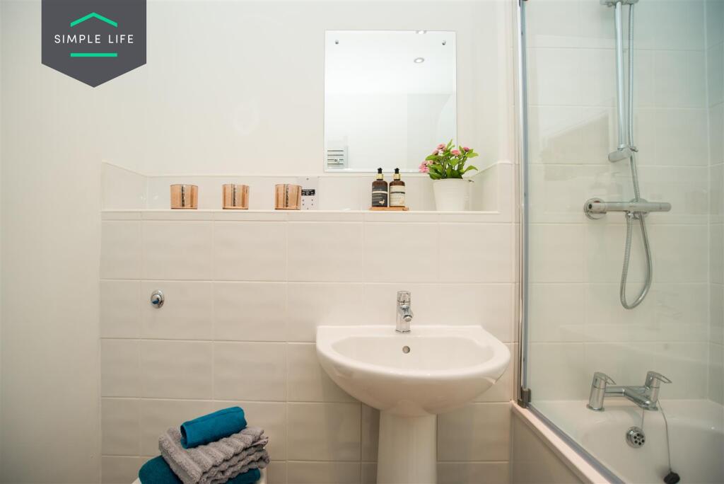 Birch_bathroom2.jpg